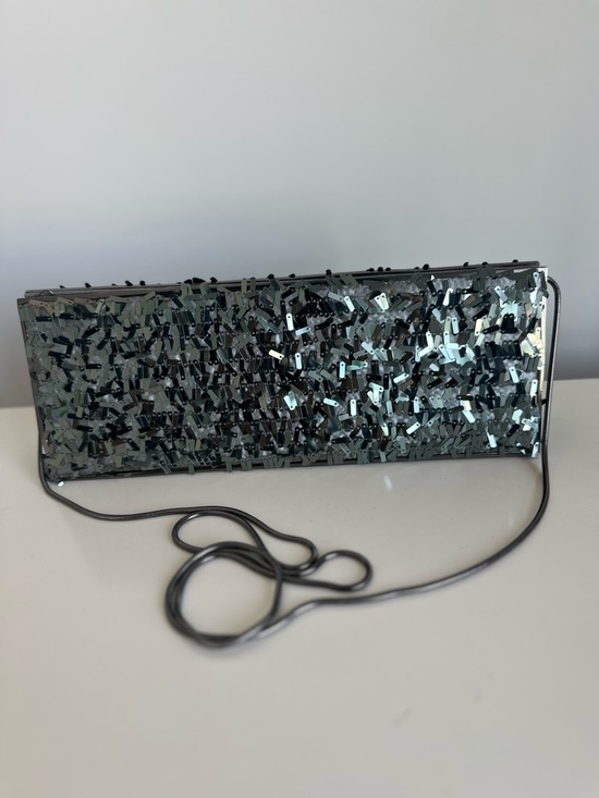 BCBGMaxAzria Handbags - BCBGMaxAzria Silver Sequin Rectangular Evening Clutch / Crossbody Bag